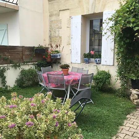 Ferienhaus Vin, Vague Et Vase Vayres (Gironde)